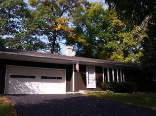 3307 Meadow Ln, Wonder Lake, IL 60097