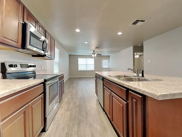 12920 Cicely Ct — Photo 5