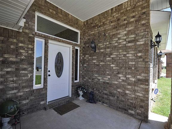 2nd image of 2709 Northglen Dr