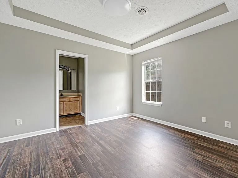2712 Riverbend Dr — Photo 7