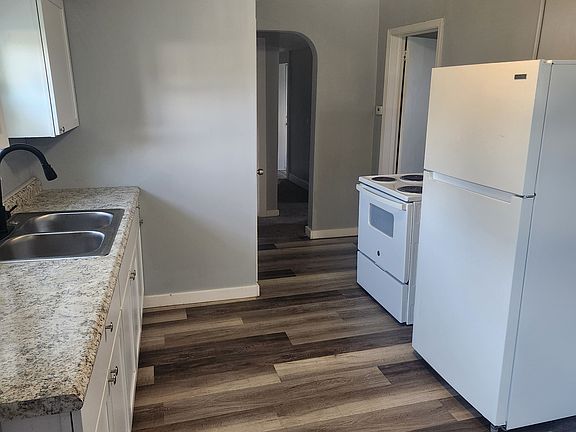 4th image of 650 Stevenson Ave