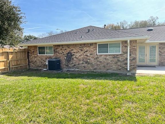 4th image of 8823 Langfield Ct