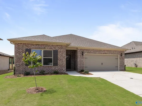 136 Huffman St, Hazel Green, AL 35750