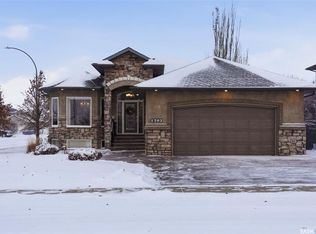 1202 Beechmont VIEW, Saskatoon, SK S7V 1E1