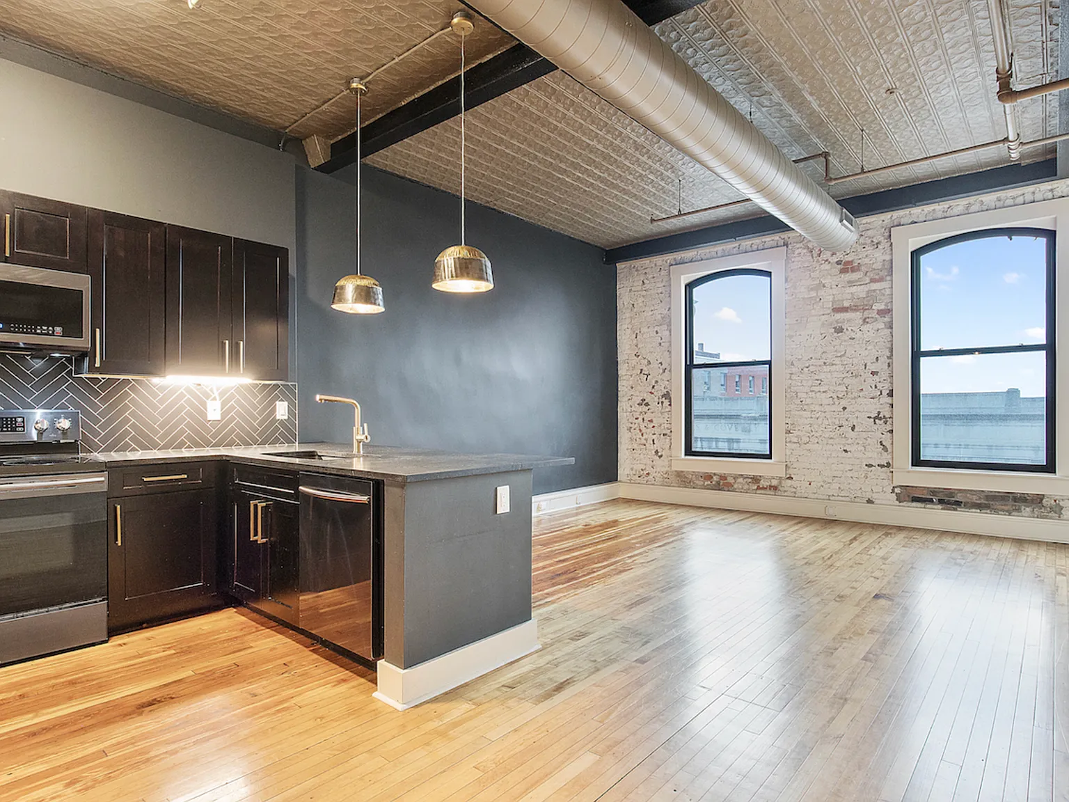 2 bed, 1446 sqft, $2,850 — Photo 2