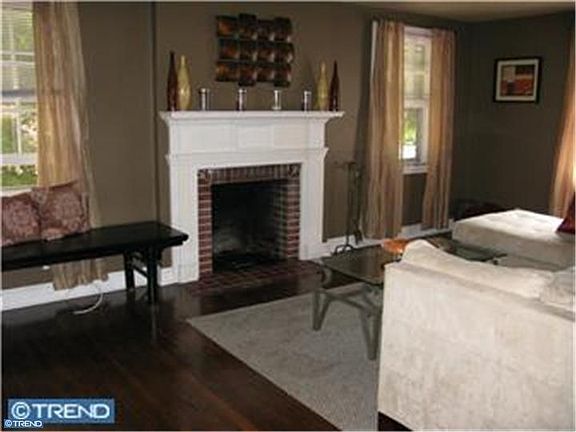 2nd image of 230 Glentay Ave