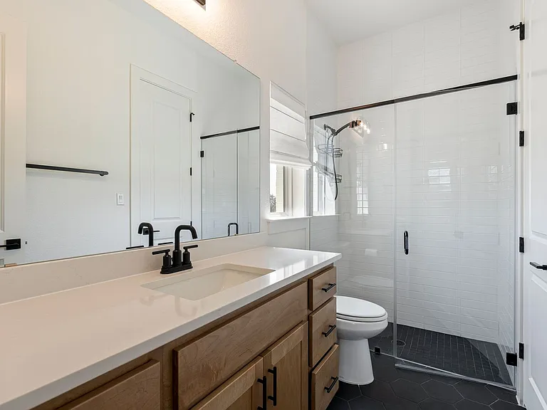 121 Running Bird Rd — Photo 9