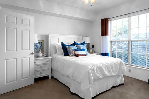 The Grove at Pleasant Valley Apartment Homes Photo 1