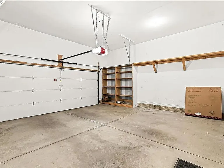 1515 Town Commons Dr — Photo 7