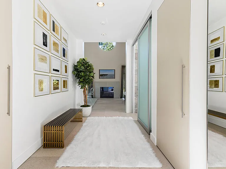 7 Rolling Wood Ln — Photo 16