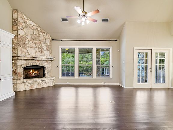 2nd image of 2342 Fountain Way
