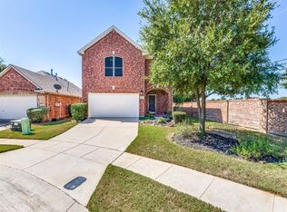 371 Granger Cir, Argyle, TX 76226