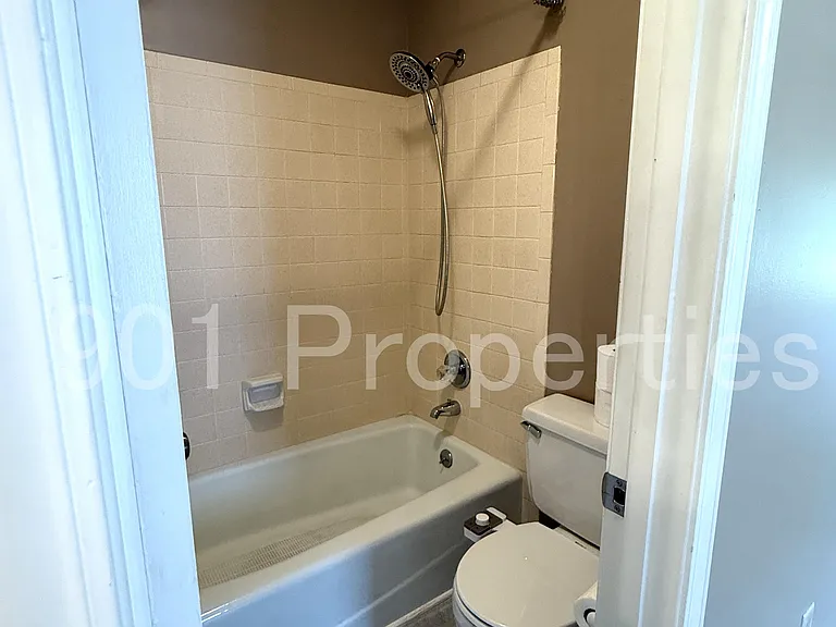 3016 Ingleside Dr — Photo 16