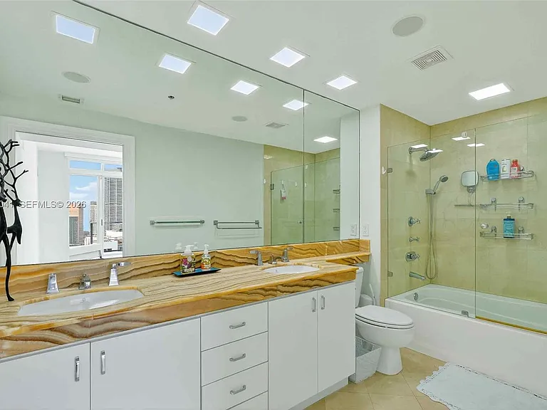 1155 Brickell Bay Dr #Penthouse 210 — Photo 24