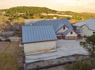 204 Tapatio Dr W, Boerne, TX 78006