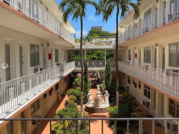 3rd image of 650 Pennsylvania Ave APT 21