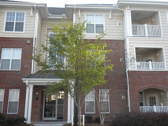 2nd image of 1324 Arborgate Cir