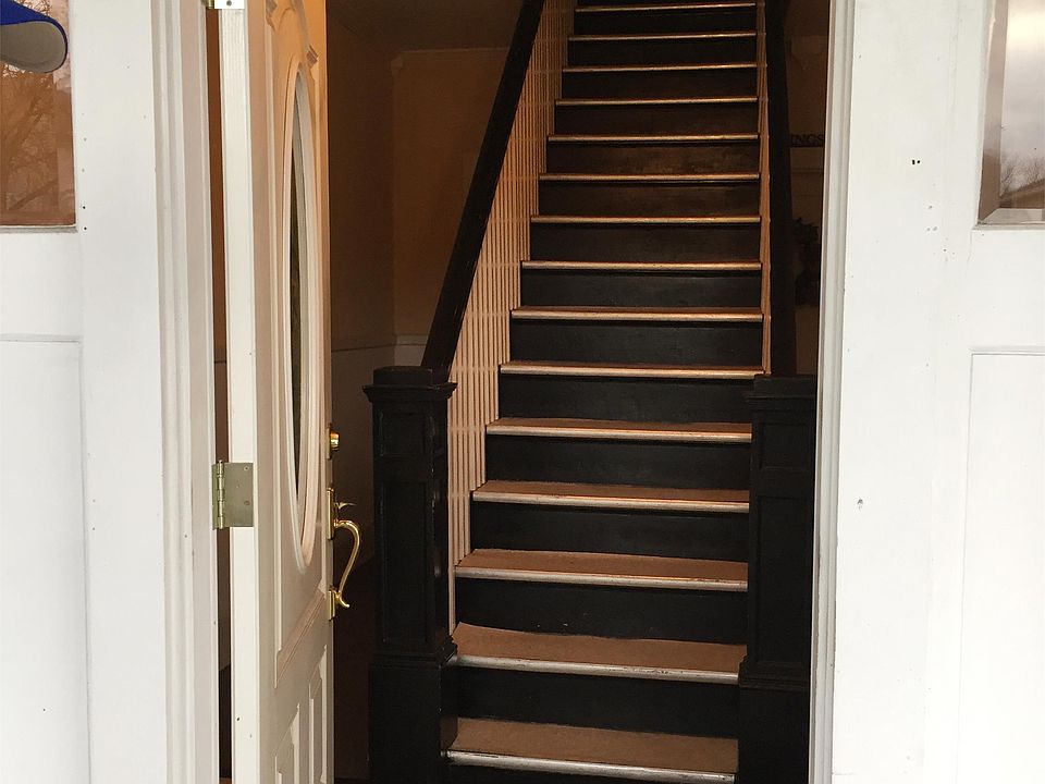 1st image of 1106 Oak Hill Ave