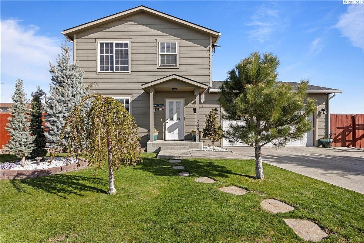 814 Sevilla St, Mabton, WA 98935 Zillow