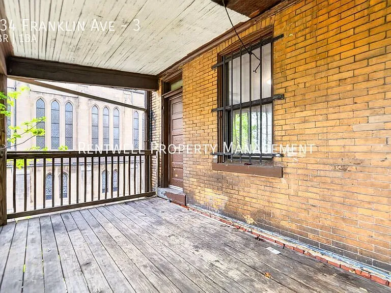 734 Franklin Ave #3 — Photo 25