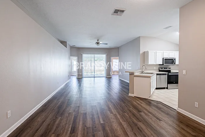 3021 Merlot Way — Photo 5