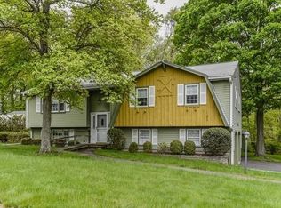 44 Plymouth Dr, Norwood, MA 02062