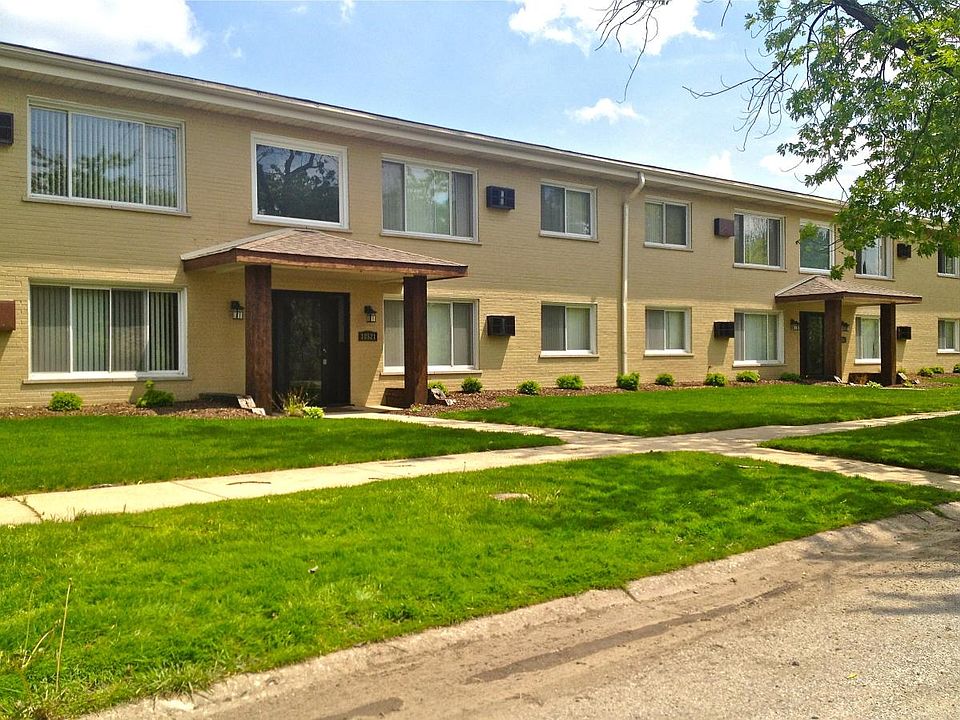 1st image of 18541 Oakwood Ter APT 1a