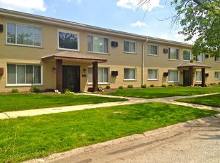 18541 Oakwood Ter APT 1A, Lansing, IL