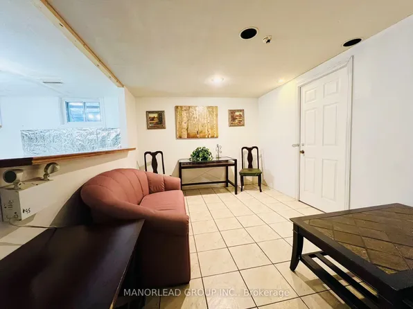 13 Brian Dr, Toronto, ON M2J 3X8