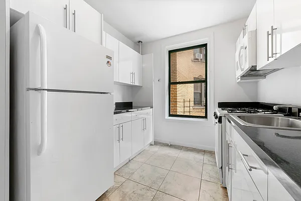 Rented by MNS | media 11