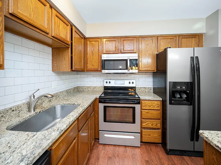 9705 Becker Ct — Photo 9
