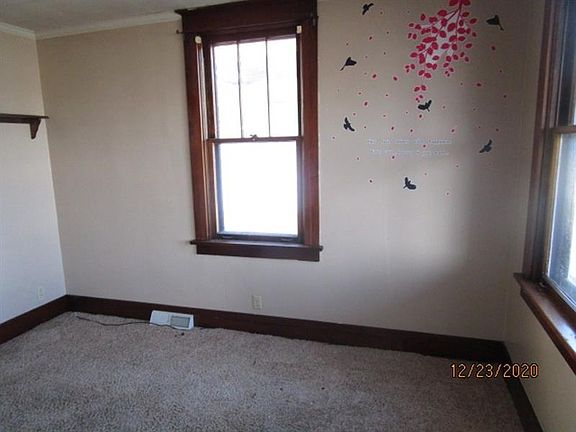 4th image of 629 Oakland Ave