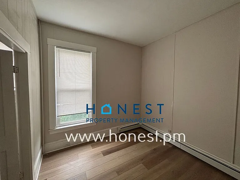 9 Maple St #2 — Photo 8