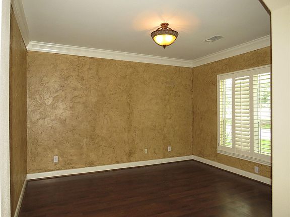 2nd image of 13322 Castlecombe Dr