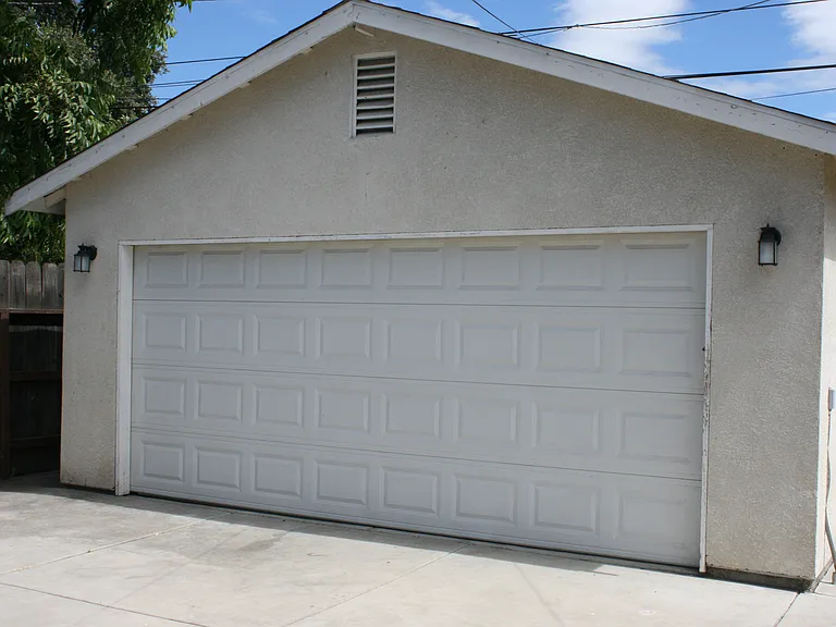 1460 Oxford Way — Photo 16
