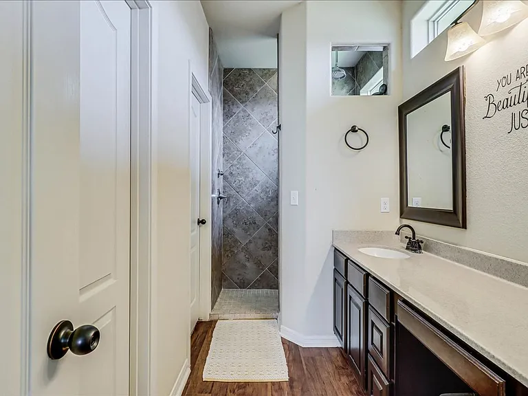 2242 Anacua St — Photo 24