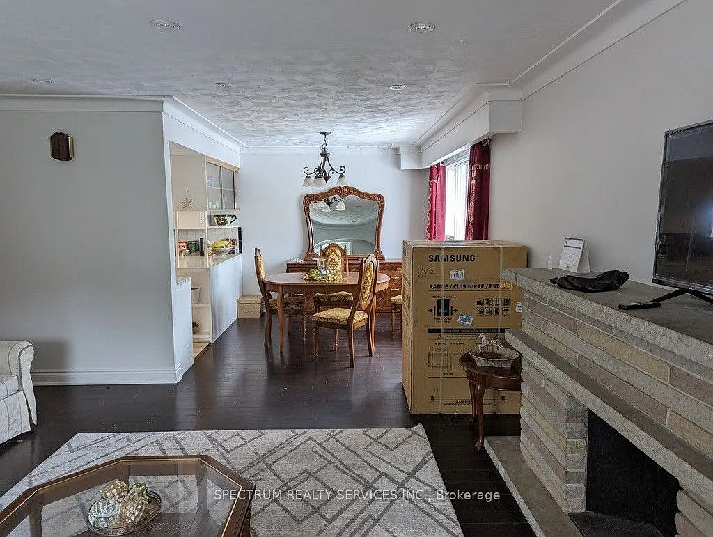 4 bed, $3,500 — Photo 2