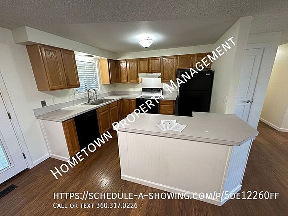 4th image of 3611 Landau Ave NE