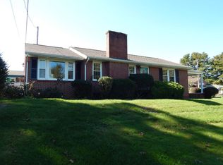 101 Mountain View Ave, Galax, VA 24333