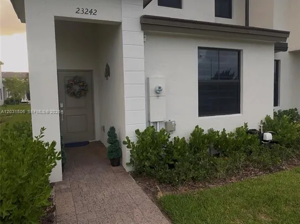 23242 SW 127th Ct, Miami, FL 33170