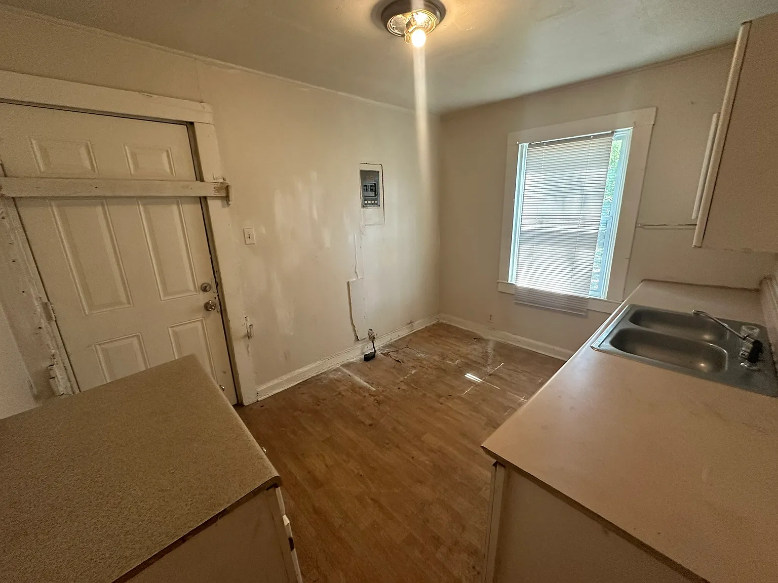 1 bed, $400 — Photo 4