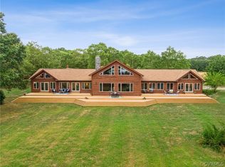 228 Field Point Rd, Moon, VA 23119