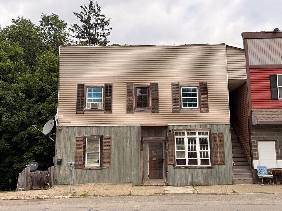 1st image of 165 W Main St