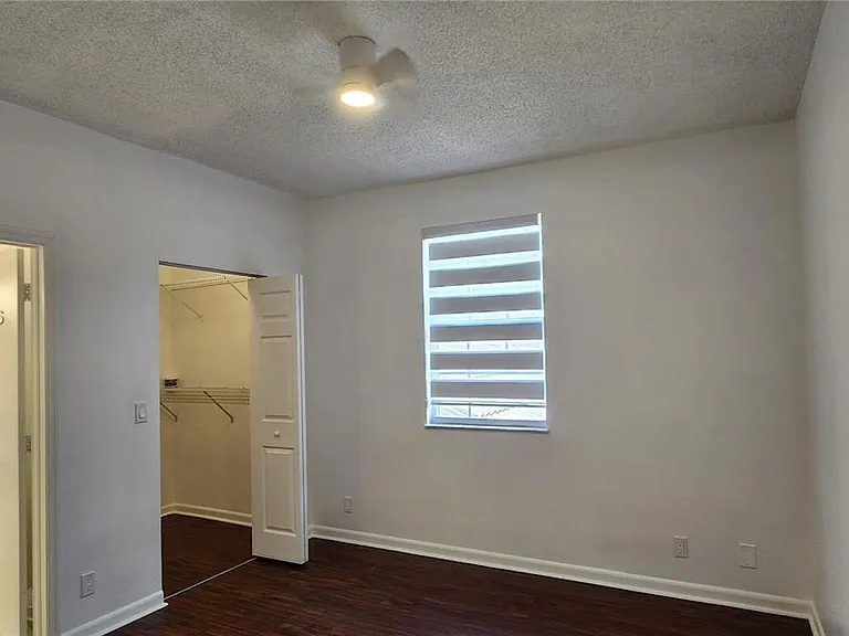 1599 Veracruz Ln — Photo 33