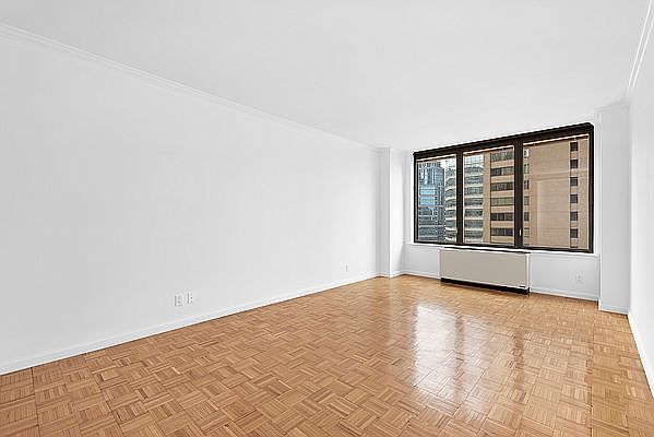 1st image of 150 E 57th St APT 15D