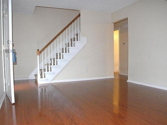 5th image of 3828 Hidden Springs Dr