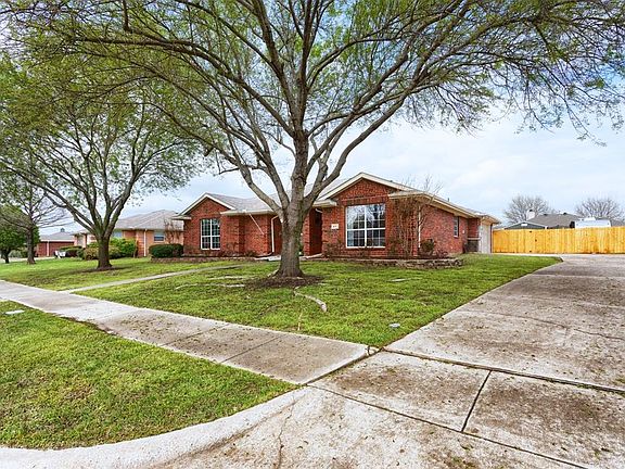 2nd image of 417 Ponderosa Trl