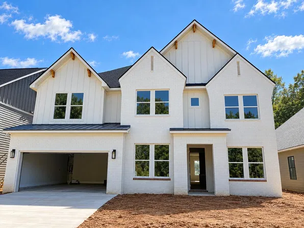 9518 Dutch St #3, Ooltewah, TN 37363