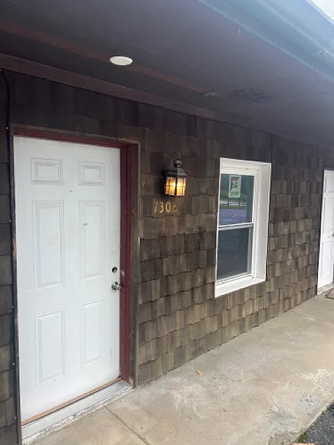 1 bed, 700 sqft, $1,100 — Photo 2