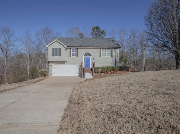 216 Jordan Ln, Carrollton, GA 30116